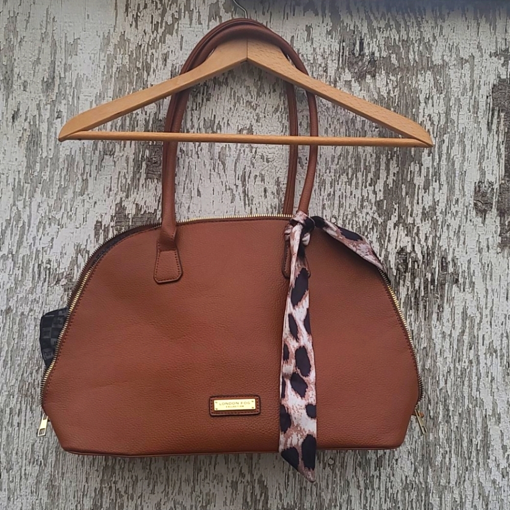 London Fog Collection Purse